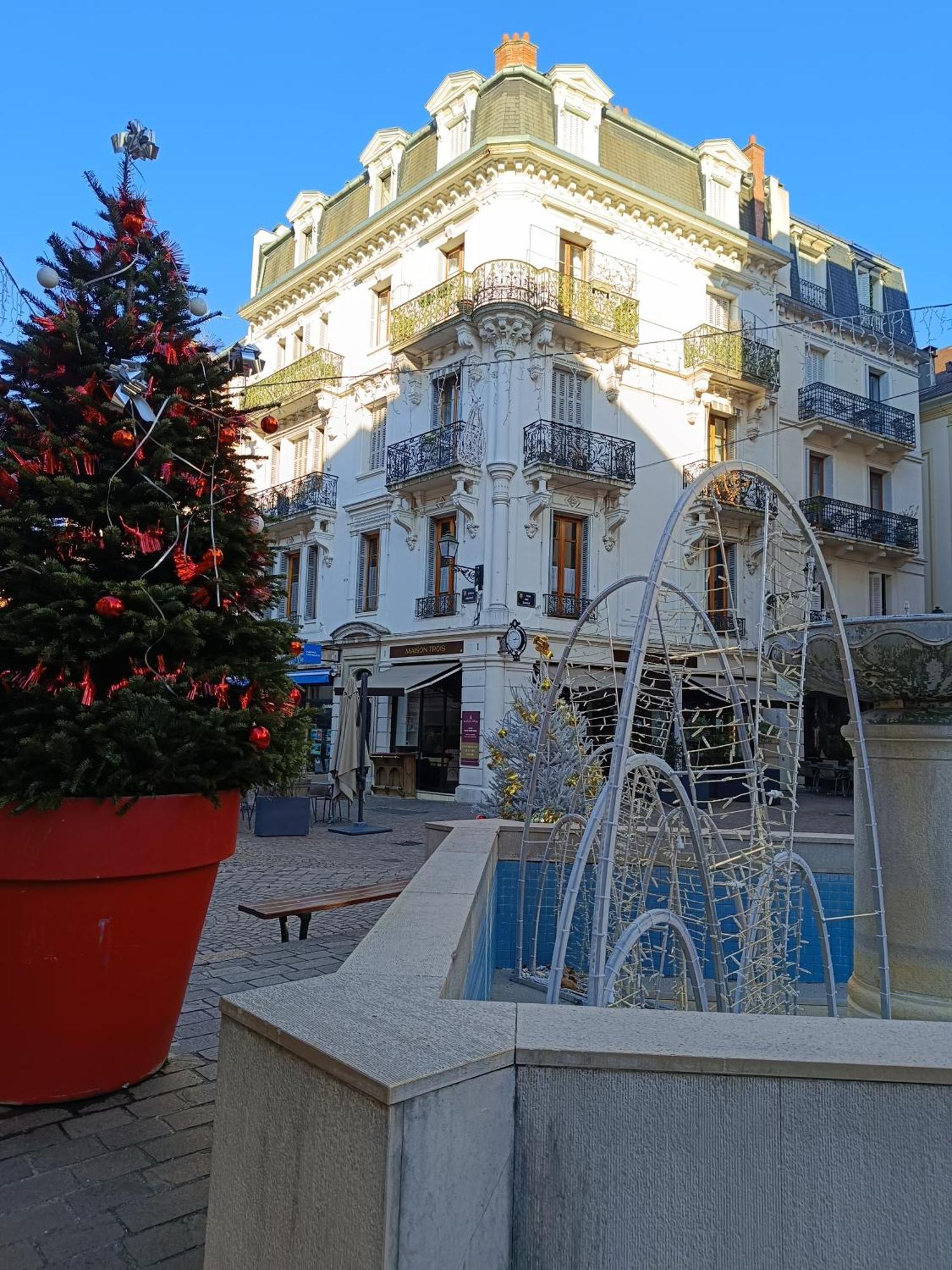 Meuble 3 Etoiles - Piscine- Balcon - Tennis Apartment