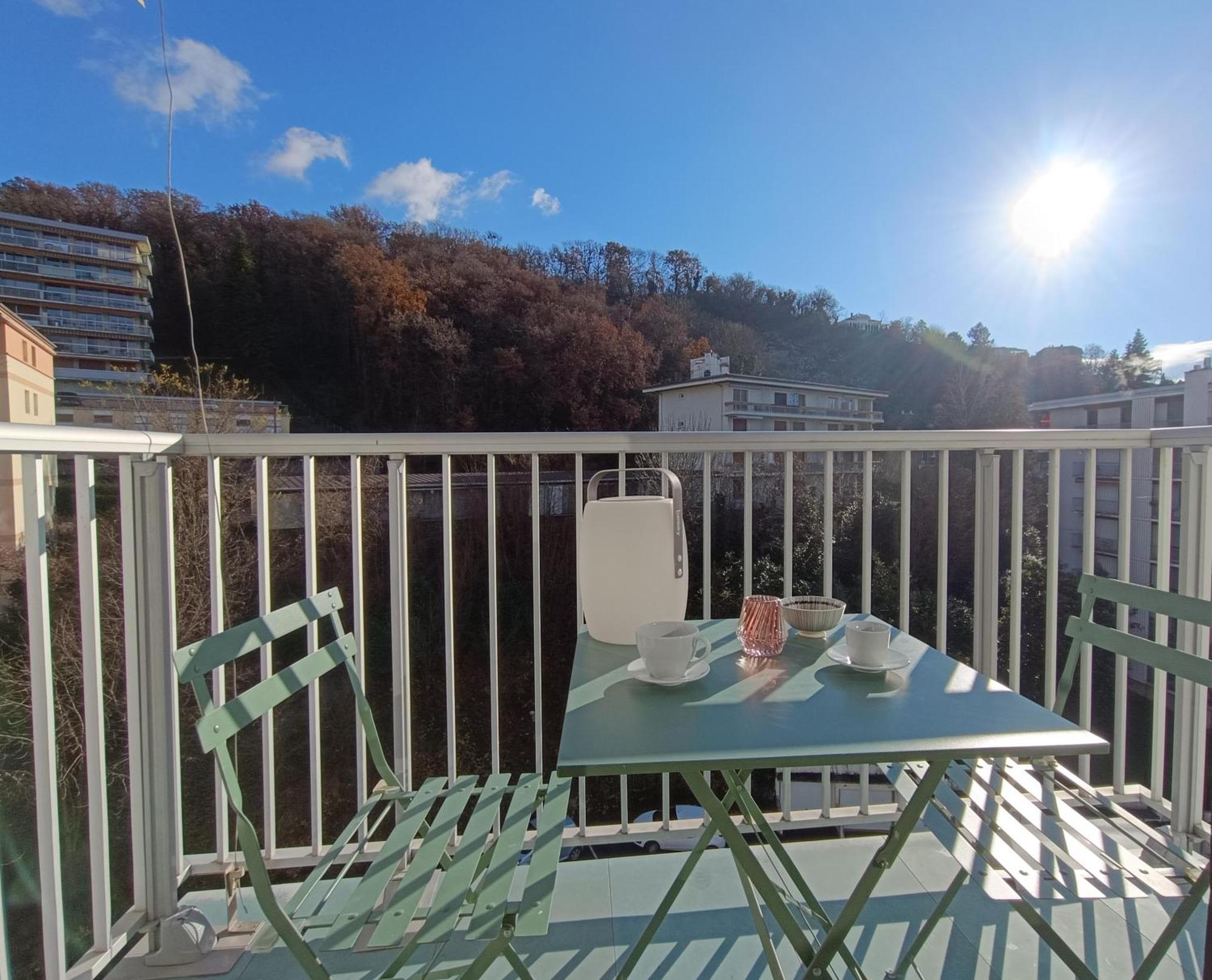 Apartment Meuble 3 Etoiles - Piscine- Balcon - Tennis Aix-les-Bains