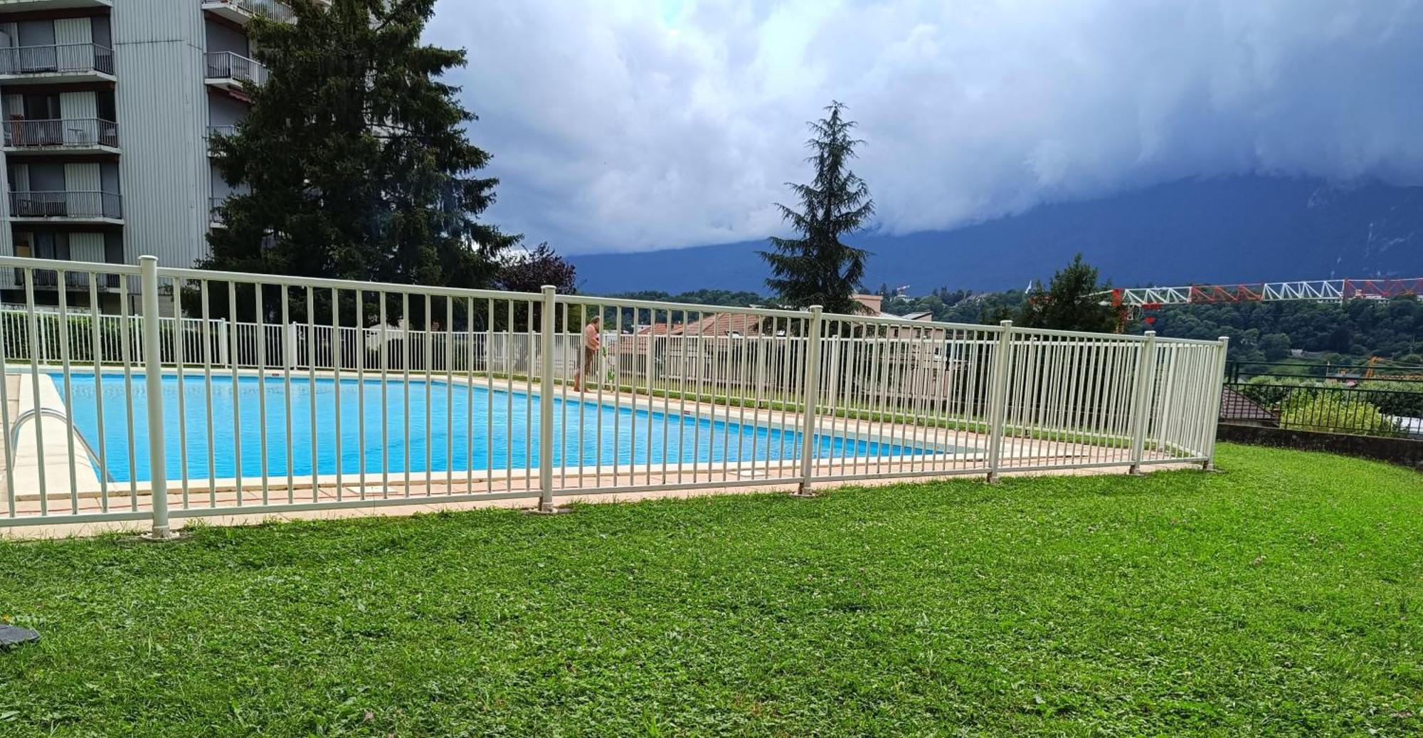 Meuble 3 Etoiles - Piscine- Balcon - Tennis Apartment